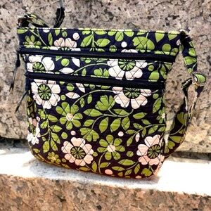 Vera Bradley Lucky You Triple Zip Hipster Green Floral Large Crossbody